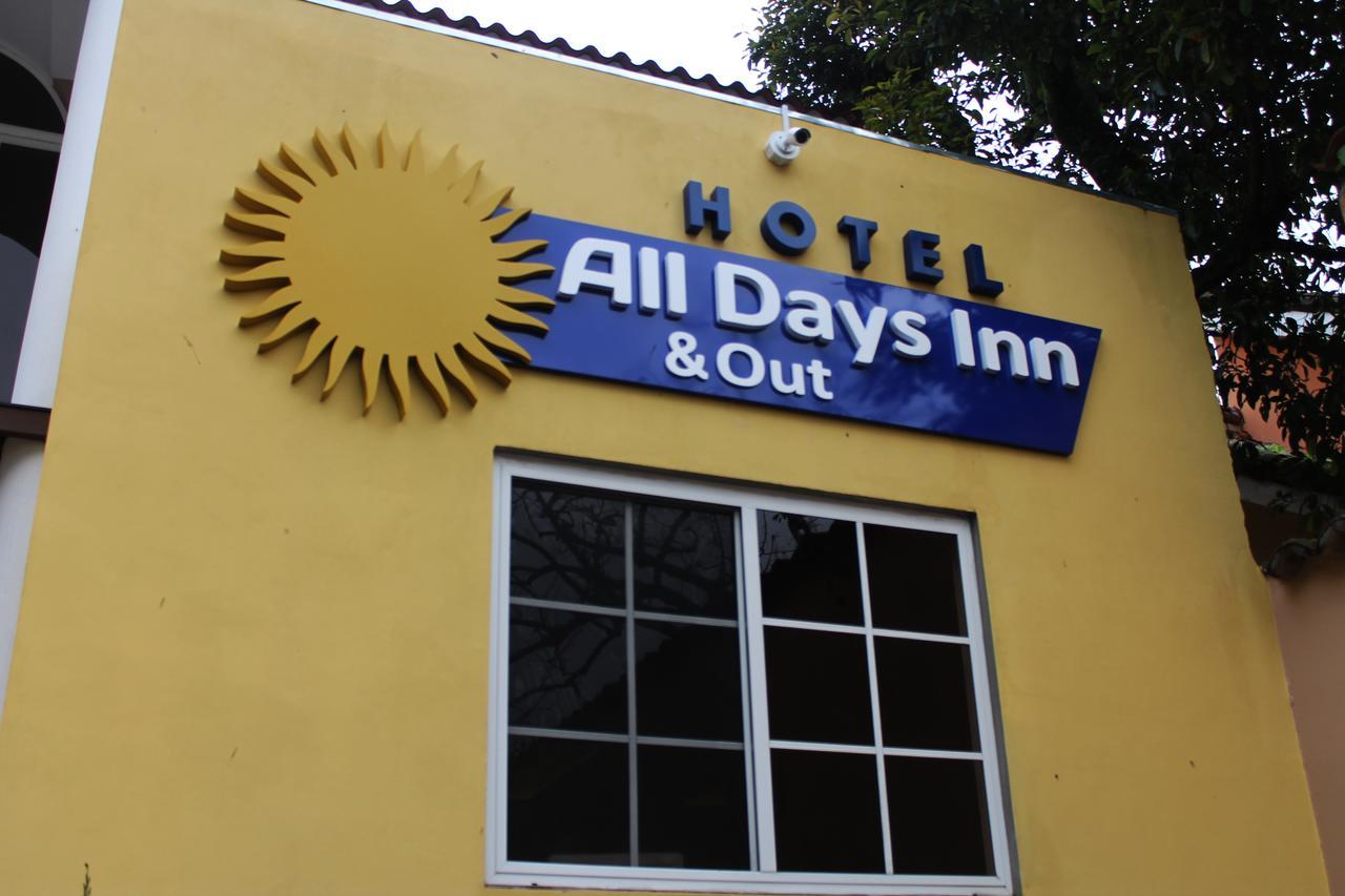 All Days Inn And Out ซานซัลวาดอร์ ภายนอก รูปภาพ